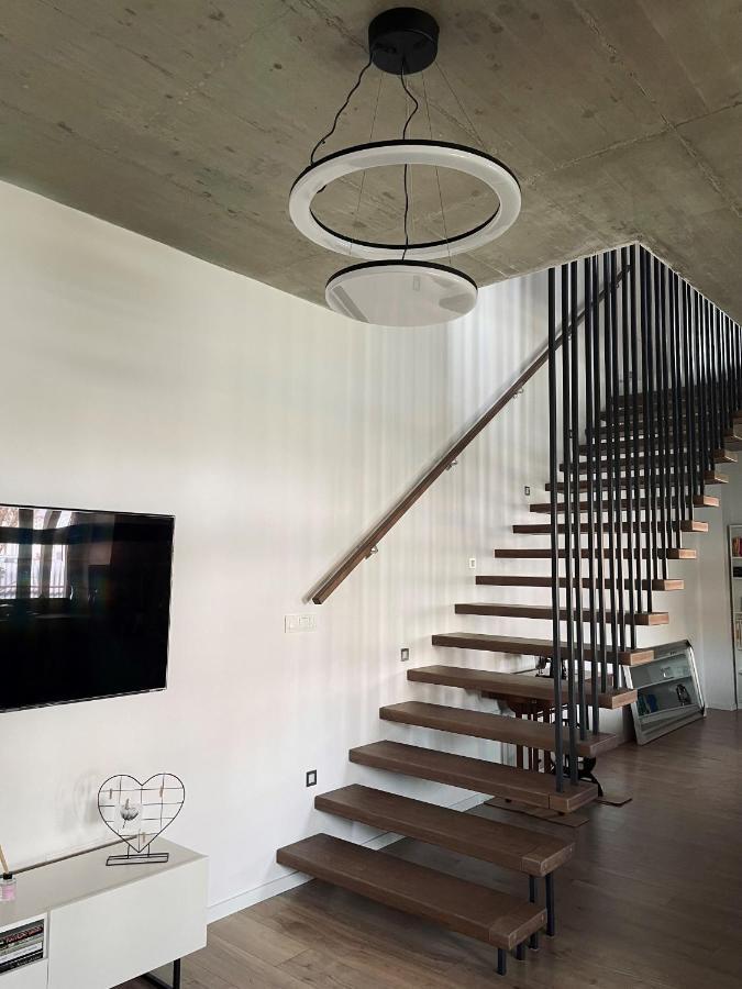400 Apartment